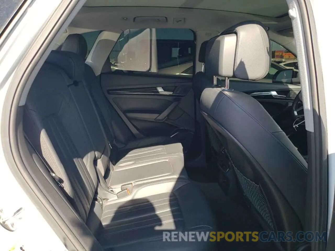 11 Photograph of a damaged car WA1G2AFY6L2050383 AUDI Q5 2020