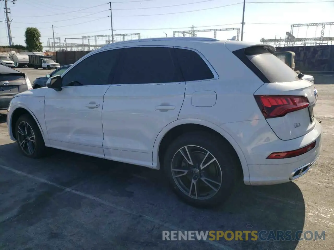 2 Photograph of a damaged car WA1G2AFY6L2050383 AUDI Q5 2020