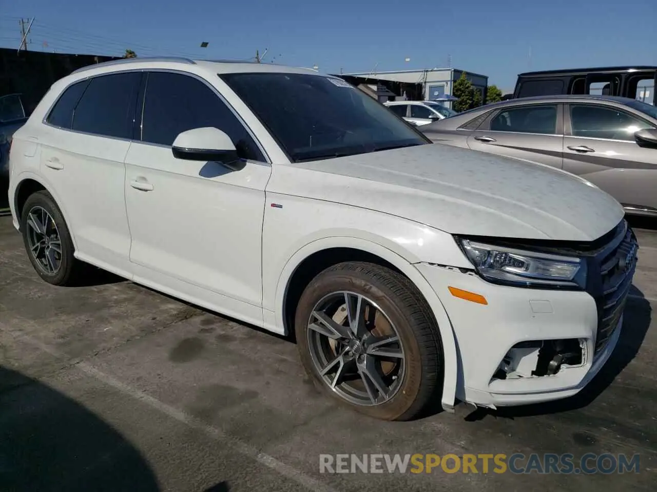 4 Photograph of a damaged car WA1G2AFY6L2050383 AUDI Q5 2020