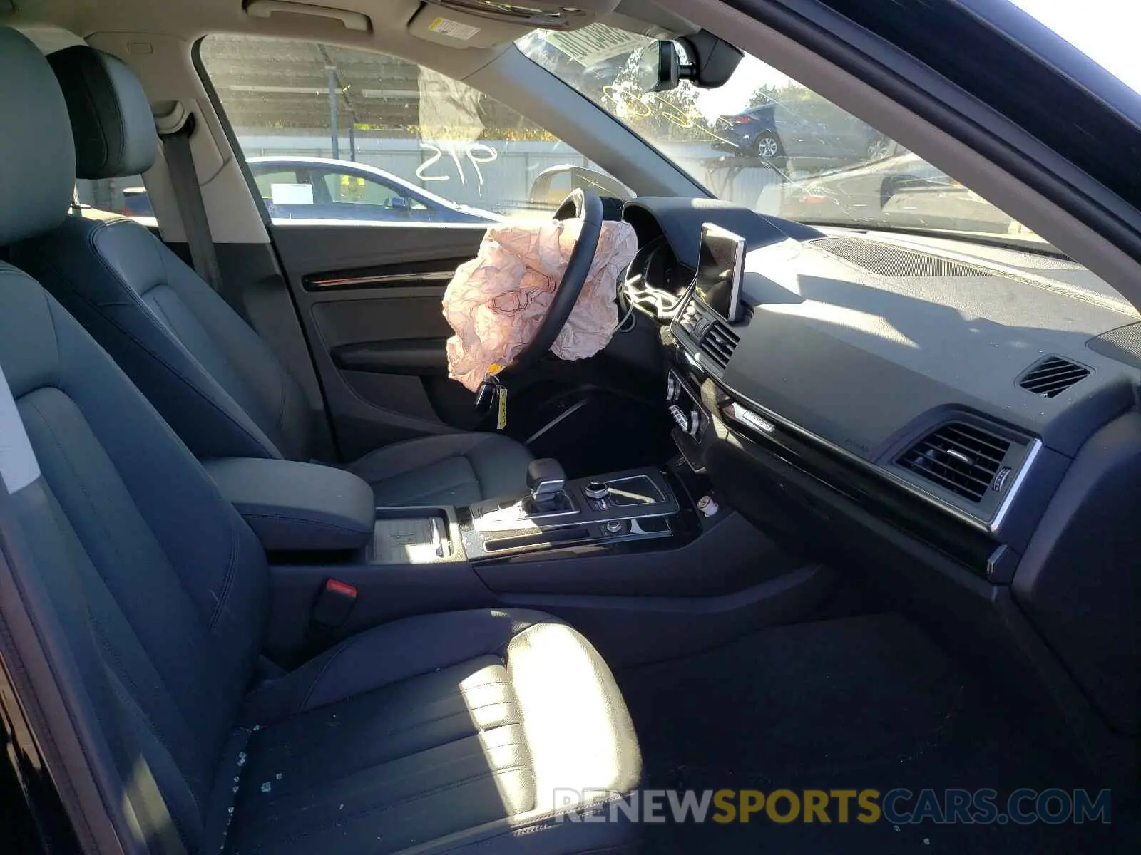 5 Photograph of a damaged car WA1G2AFY7L2064857 AUDI Q5 2020