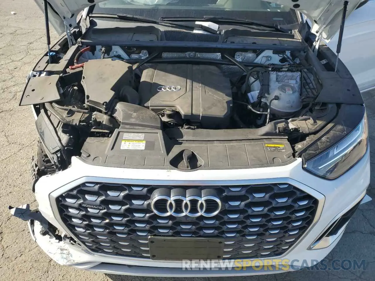 13 Photograph of a damaged car WA14AAFY0M2096850 AUDI Q5 2021
