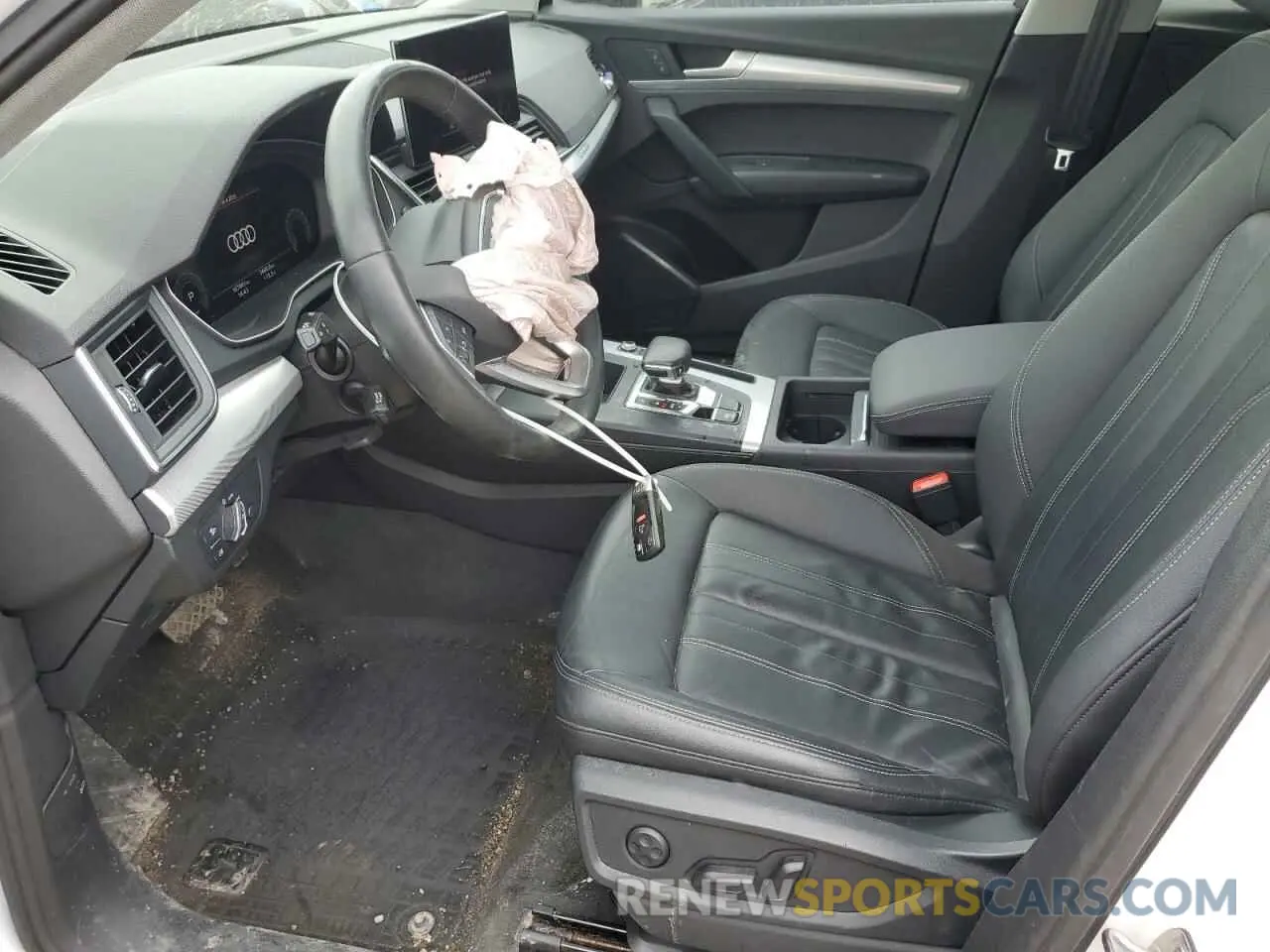 7 Photograph of a damaged car WA14AAFY6M2084623 AUDI Q5 2021