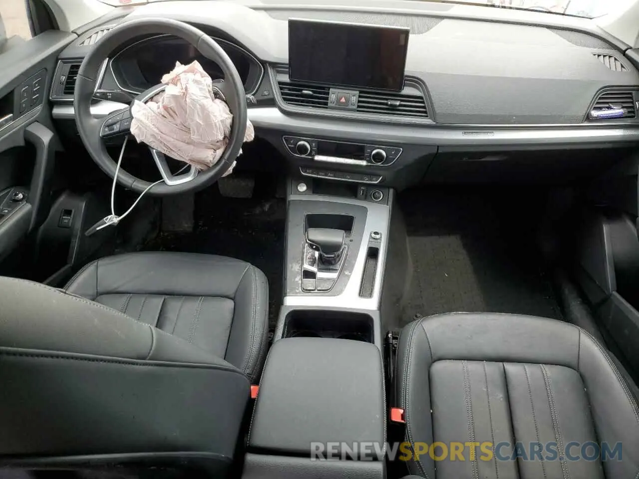 8 Photograph of a damaged car WA14AAFY6M2084623 AUDI Q5 2021
