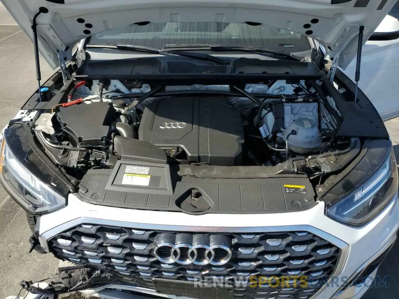 12 Photograph of a damaged car WA15AAFY0M2118303 AUDI Q5 2021
