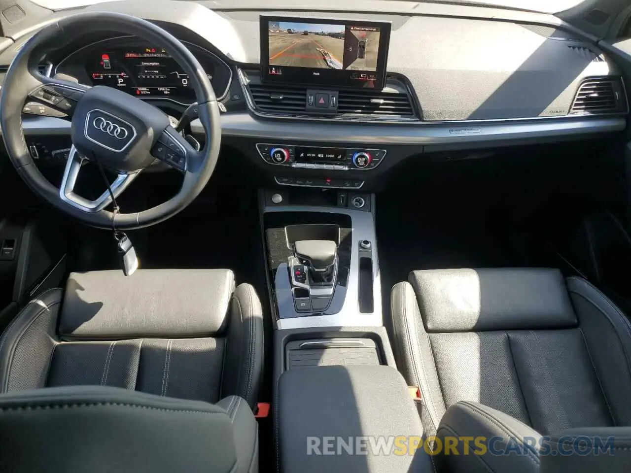 8 Photograph of a damaged car WA15AAFY0M2118303 AUDI Q5 2021