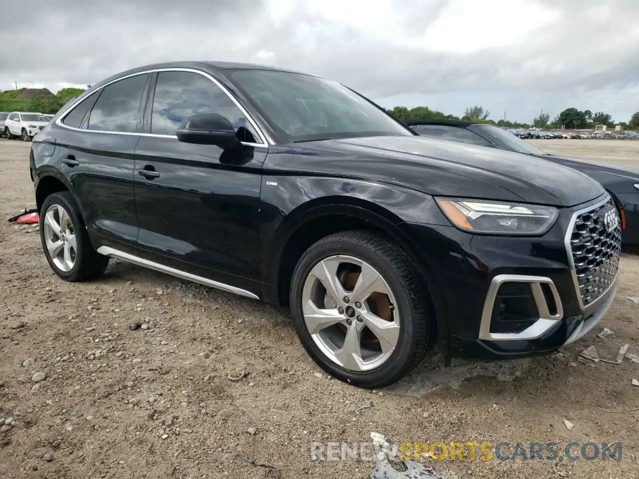 4 Photograph of a damaged car WA15AAFY2M2128461 AUDI Q5 2021