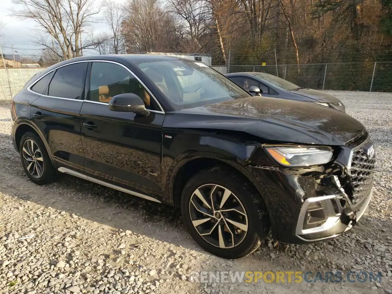 4 Photograph of a damaged car WA15AAFY2M2132459 AUDI Q5 2021
