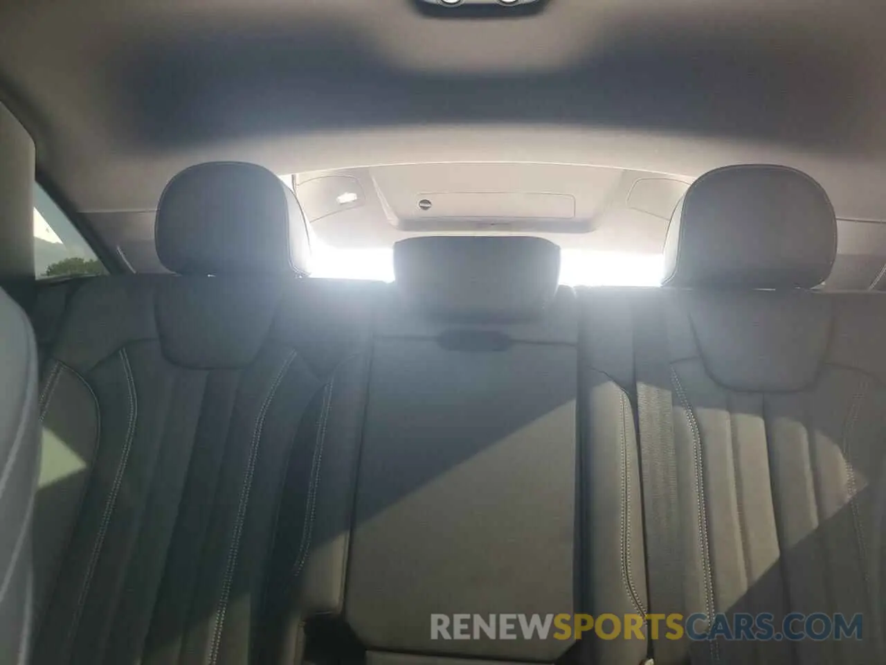 10 Photograph of a damaged car WA15AAFY7M2093321 AUDI Q5 2021