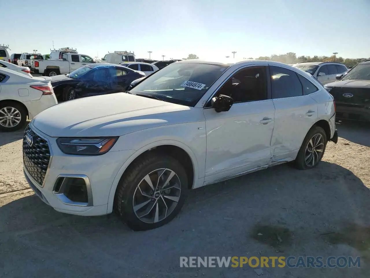 1 Photograph of a damaged car WA15AAFY8M2083428 AUDI Q5 2021