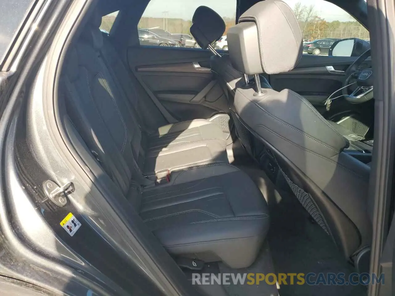 11 Photograph of a damaged car WA15AAFY8M2126553 AUDI Q5 2021