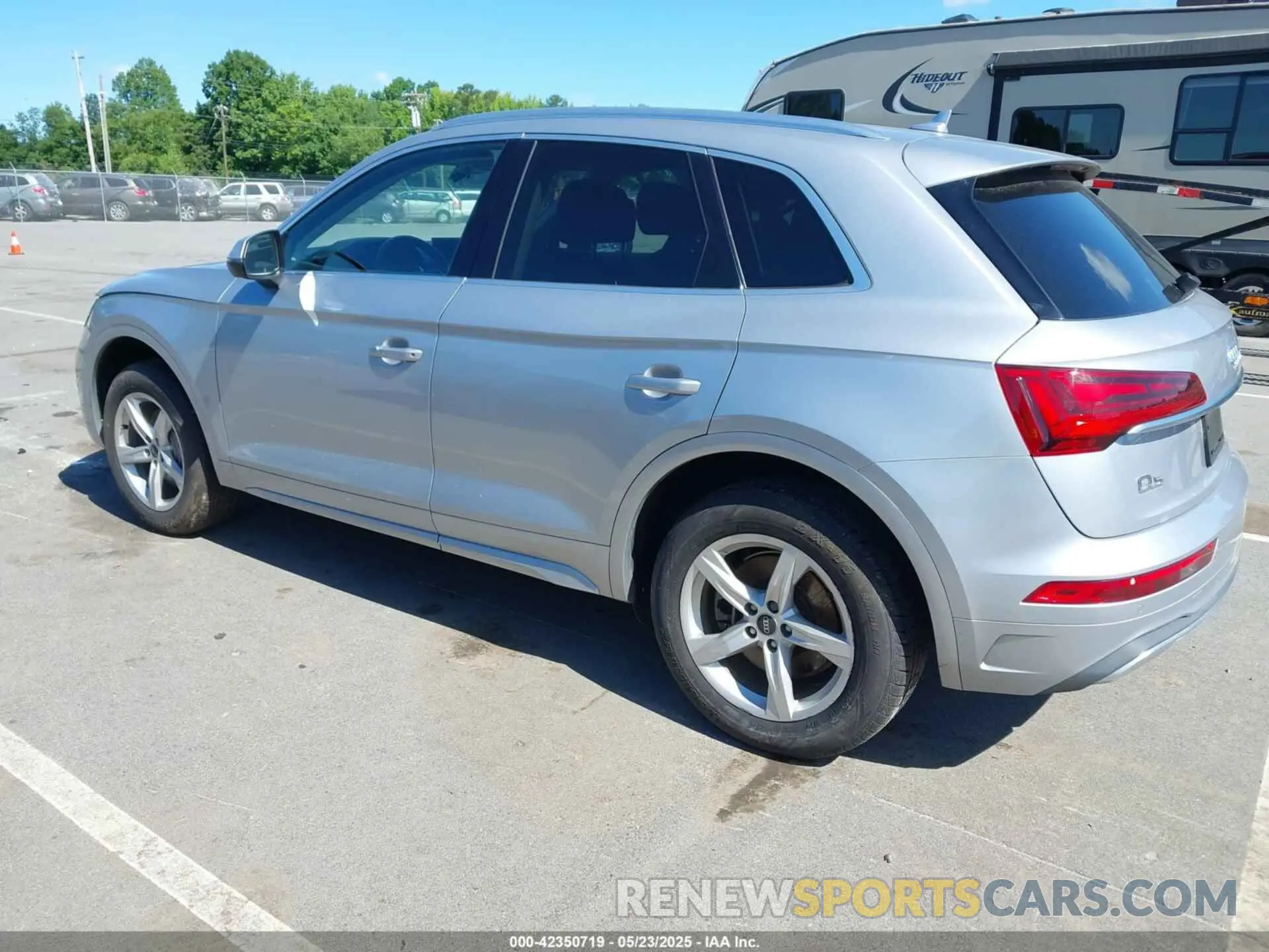 3 Photograph of a damaged car WA1AAAFY0M2002243 AUDI Q5 2021