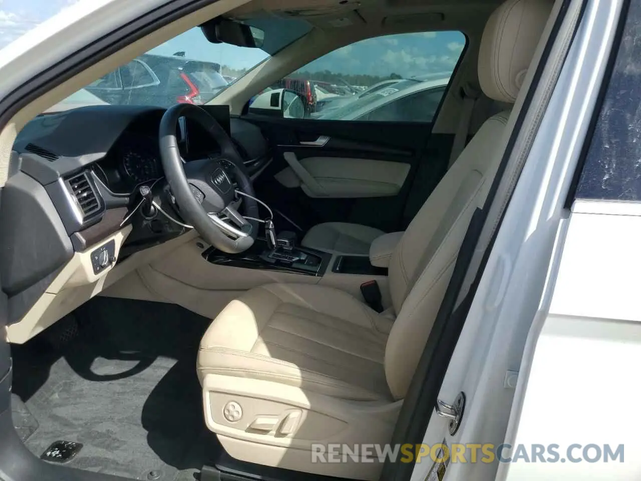 7 Photograph of a damaged car WA1AAAFY0M2104240 AUDI Q5 2021