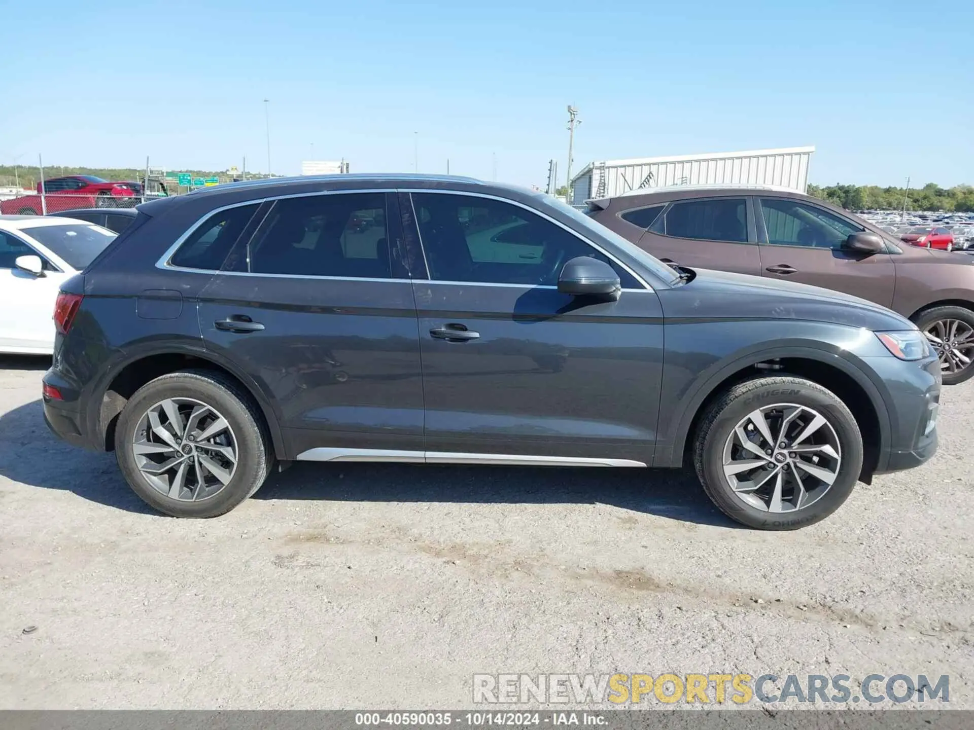 13 Photograph of a damaged car WA1AAAFY1M2002705 AUDI Q5 2021