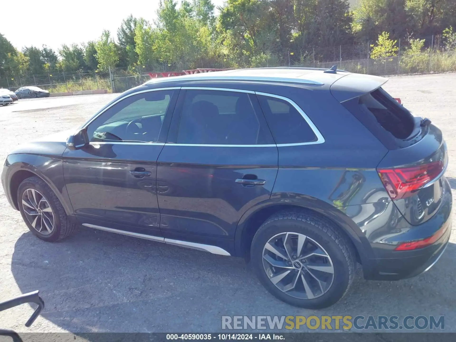 14 Photograph of a damaged car WA1AAAFY1M2002705 AUDI Q5 2021