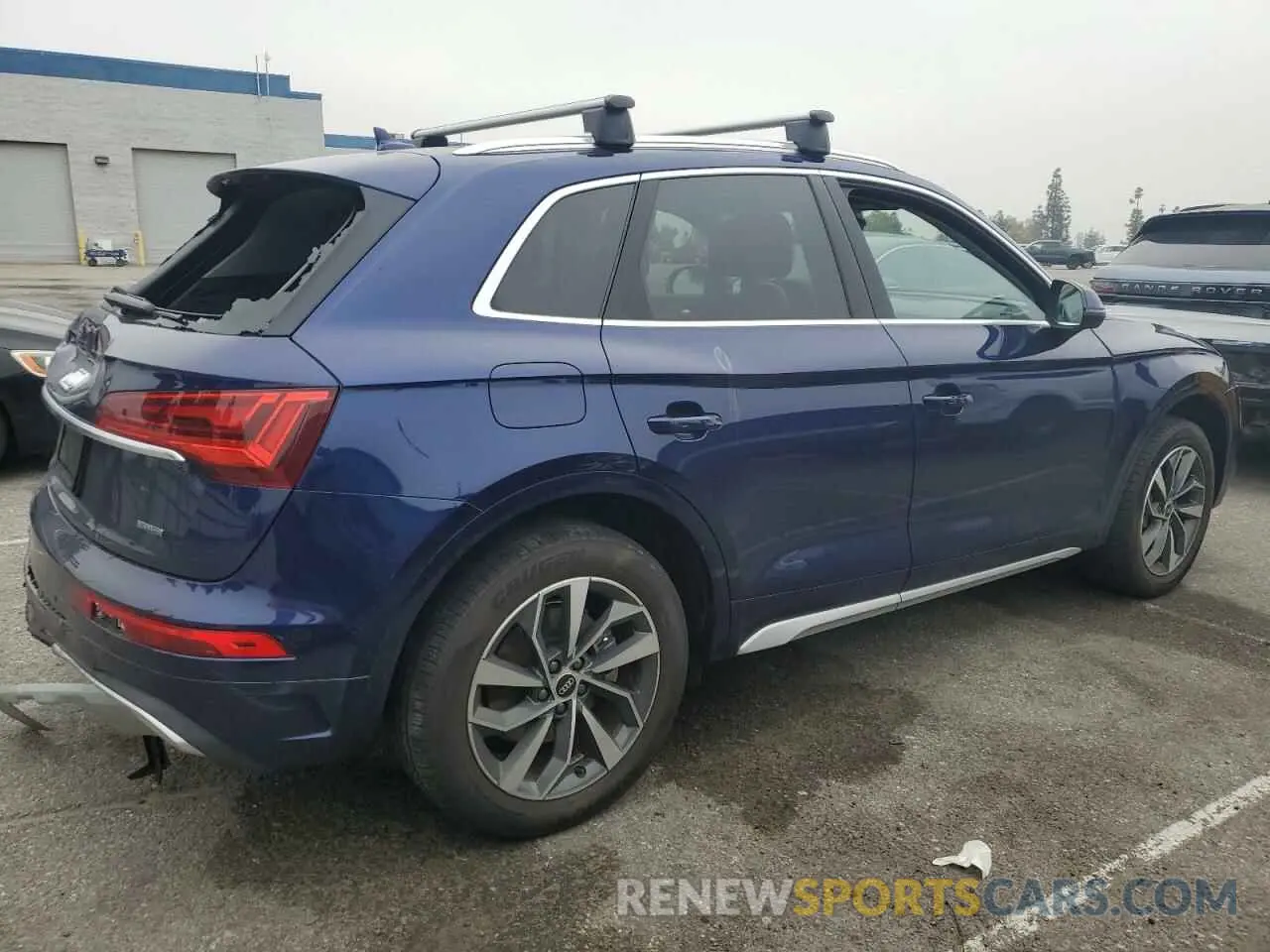3 Photograph of a damaged car WA1AAAFY1M2003515 AUDI Q5 2021