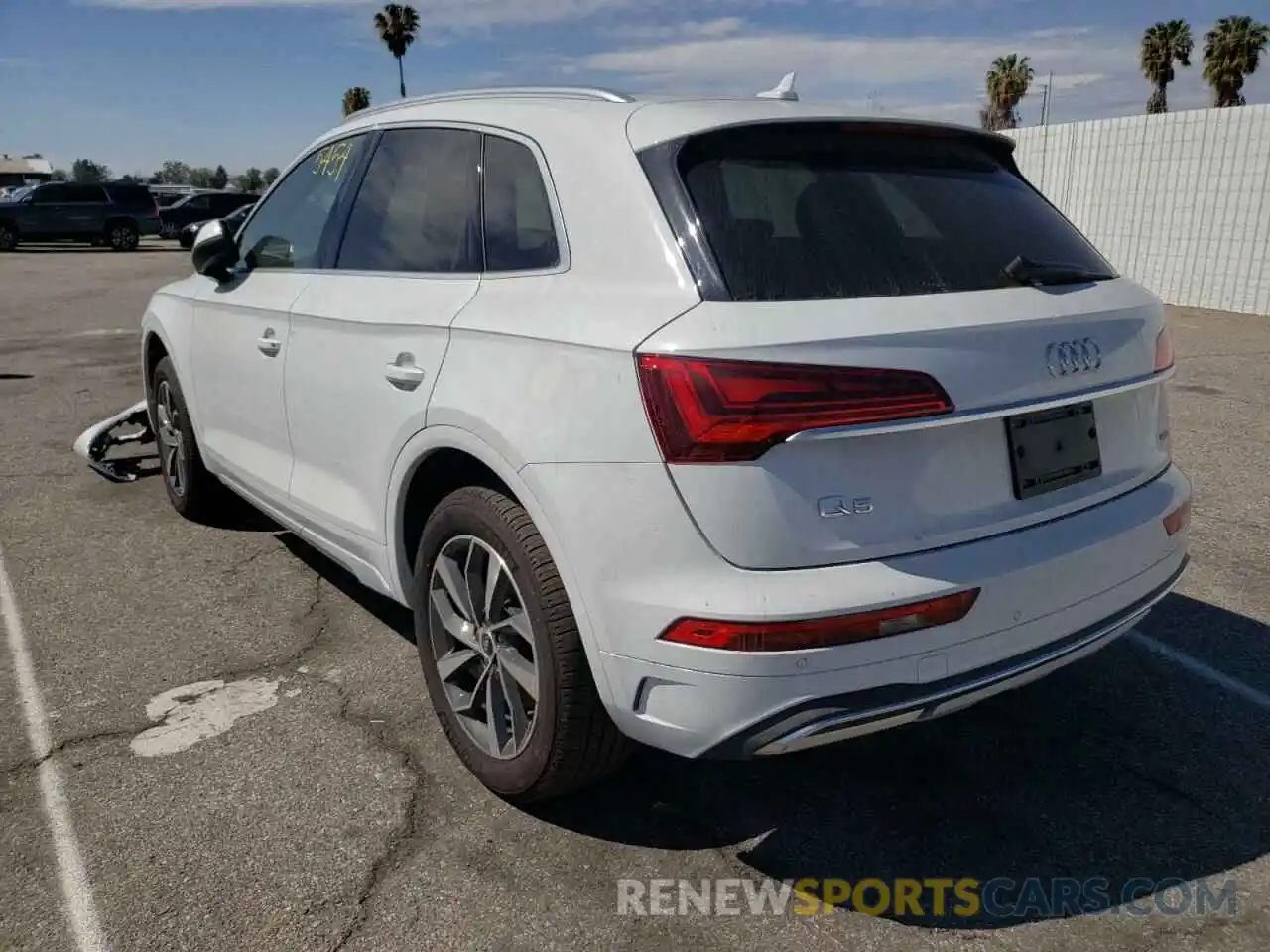 3 Photograph of a damaged car WA1AAAFY1M2009301 AUDI Q5 2021