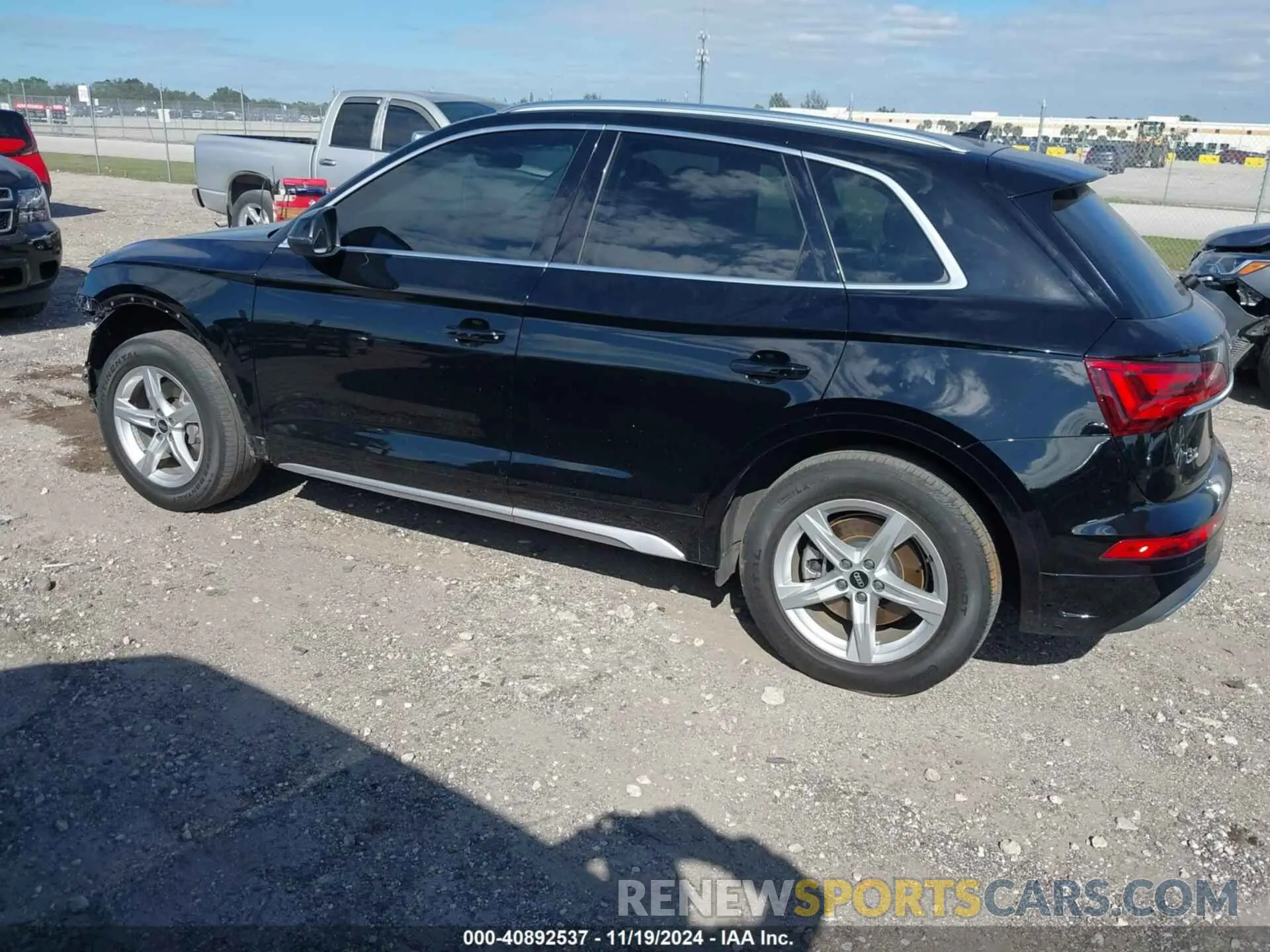 3 Photograph of a damaged car WA1AAAFY1M2075038 AUDI Q5 2021