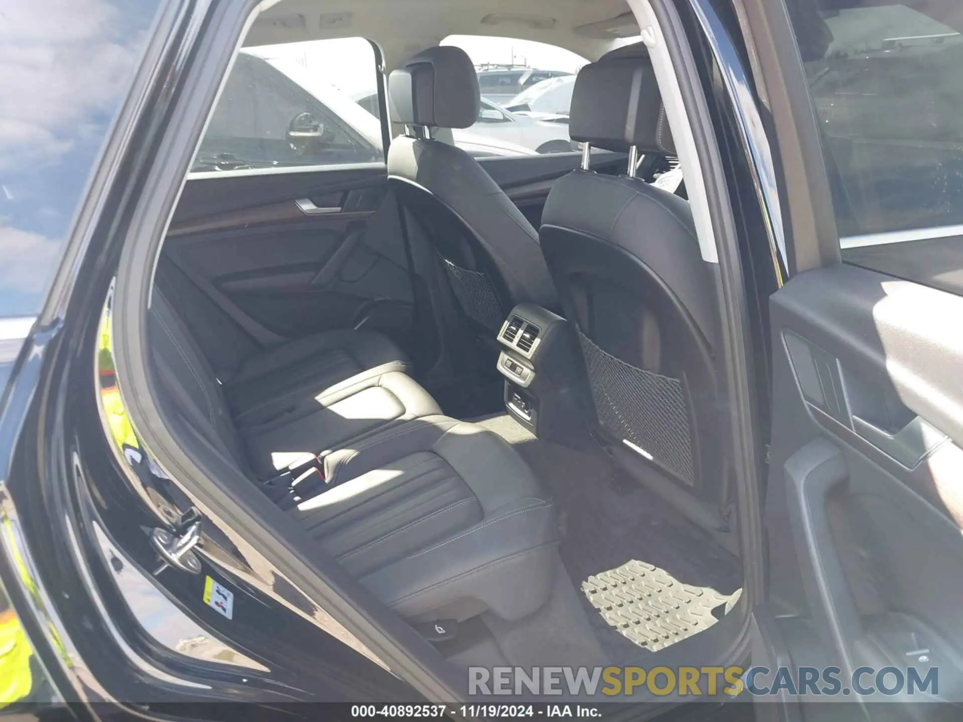 8 Photograph of a damaged car WA1AAAFY1M2075038 AUDI Q5 2021