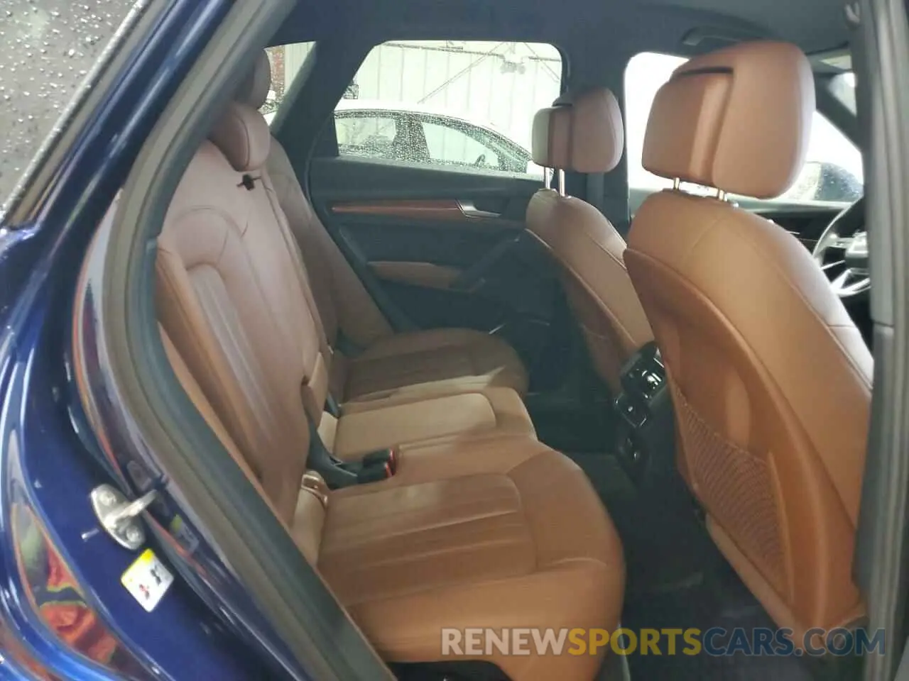 11 Photograph of a damaged car WA1AAAFY1M2111830 AUDI Q5 2021