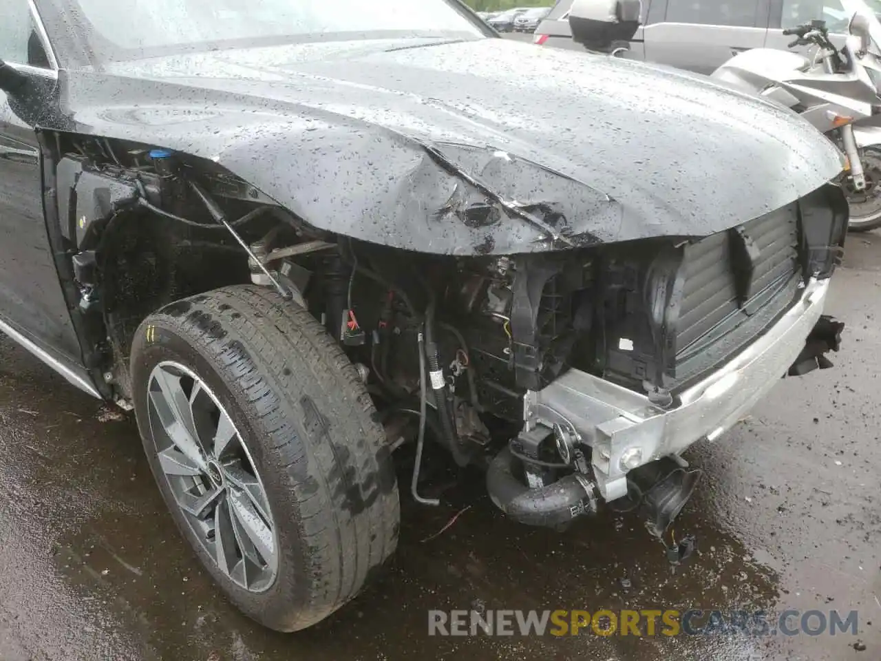 9 Photograph of a damaged car WA1AAAFY2M2005046 AUDI Q5 2021