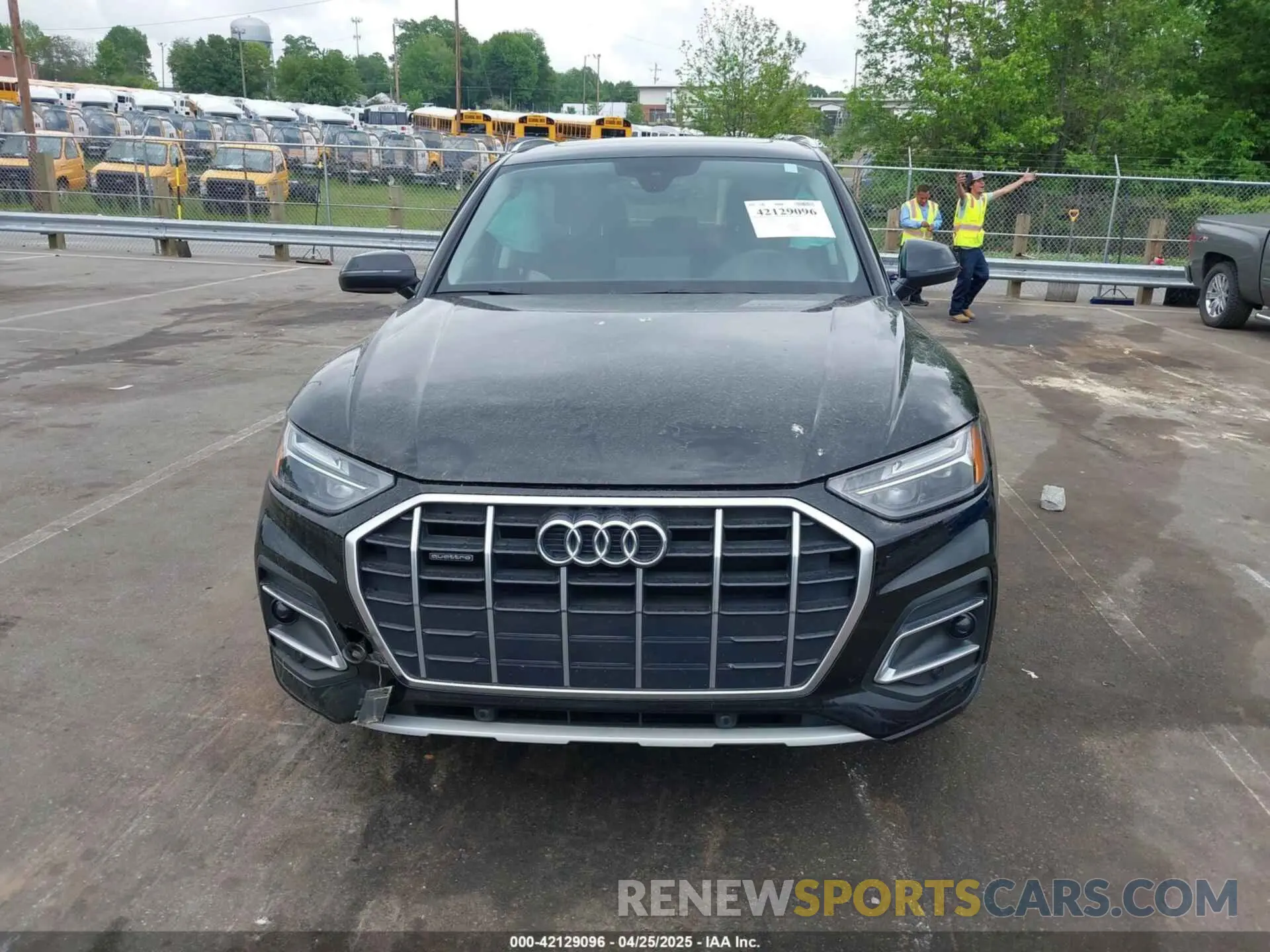 13 Photograph of a damaged car WA1AAAFY2M2008206 AUDI Q5 2021