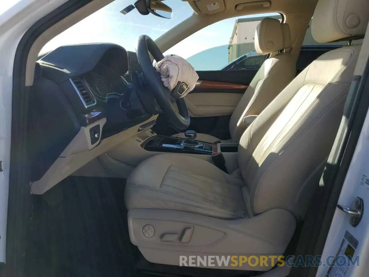 7 Photograph of a damaged car WA1AAAFY2M2087554 AUDI Q5 2021