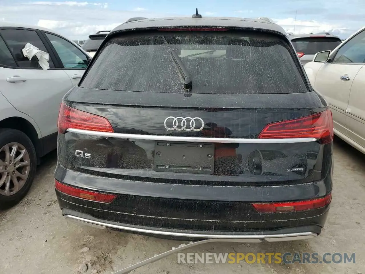 6 Photograph of a damaged car WA1AAAFY2M2092348 AUDI Q5 2021