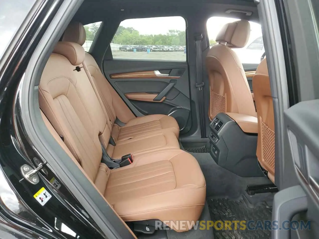 10 Photograph of a damaged car WA1AAAFY2M2110301 AUDI Q5 2021