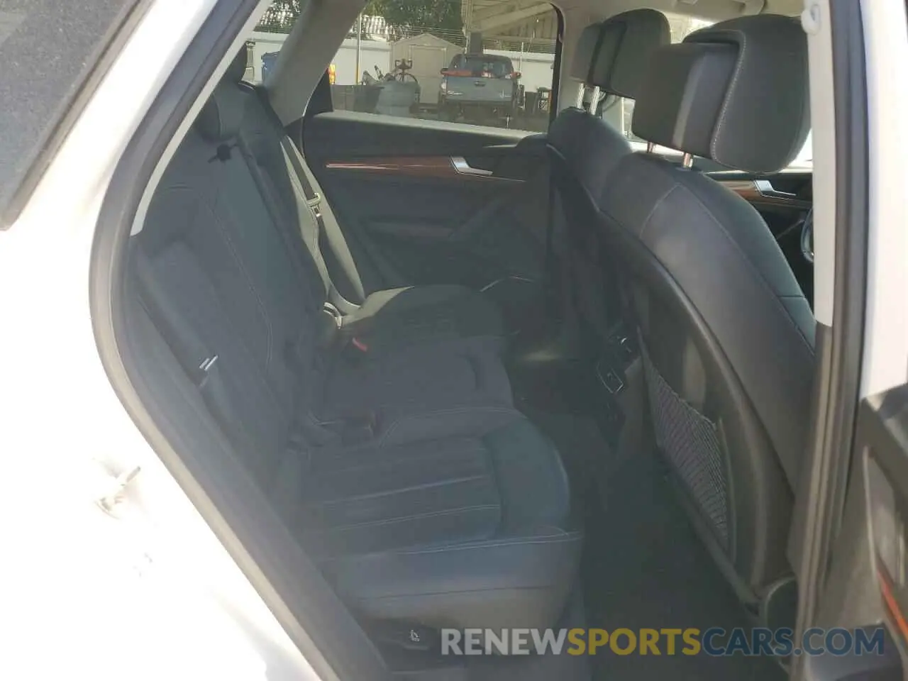 11 Photograph of a damaged car WA1AAAFY3M2003693 AUDI Q5 2021