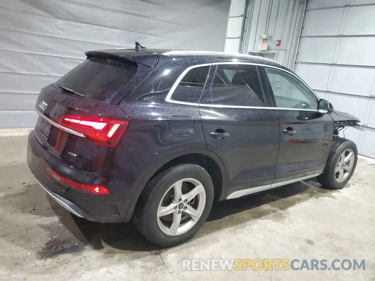 3 Photograph of a damaged car WA1AAAFY3M2007534 AUDI Q5 2021