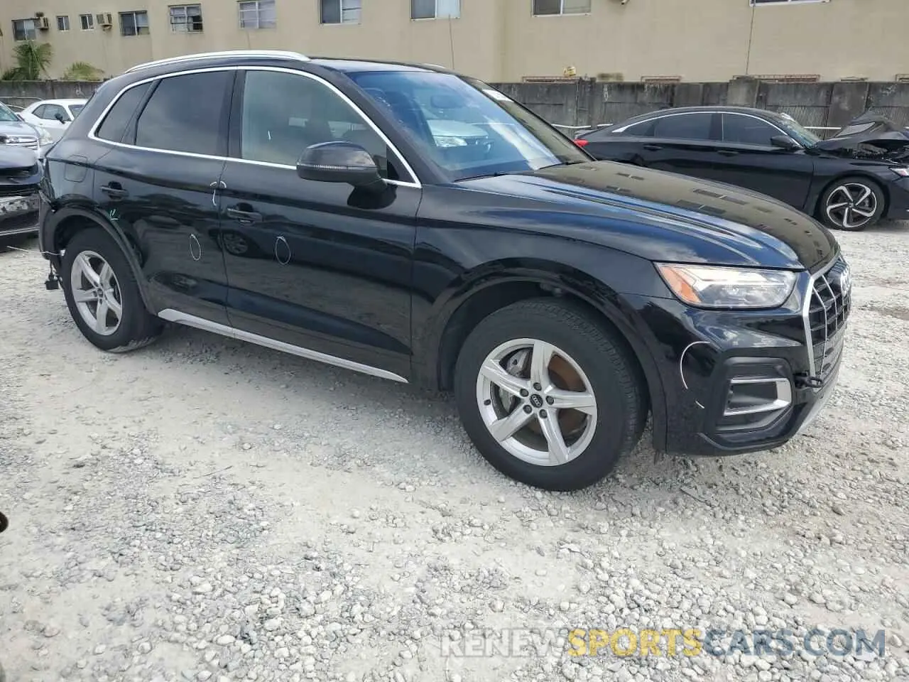 4 Photograph of a damaged car WA1AAAFY3M2093198 AUDI Q5 2021