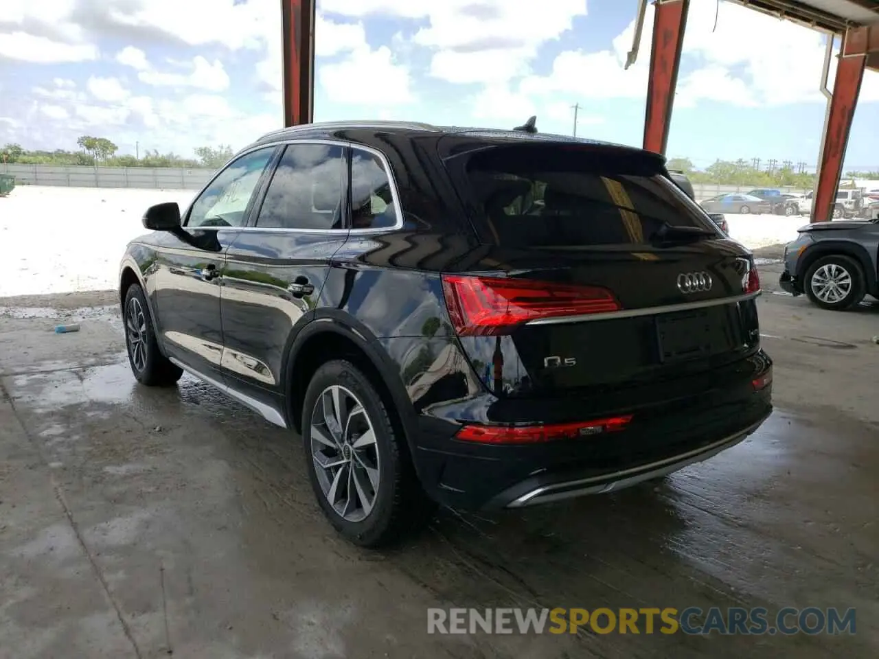 3 Photograph of a damaged car WA1AAAFY3M2107908 AUDI Q5 2021