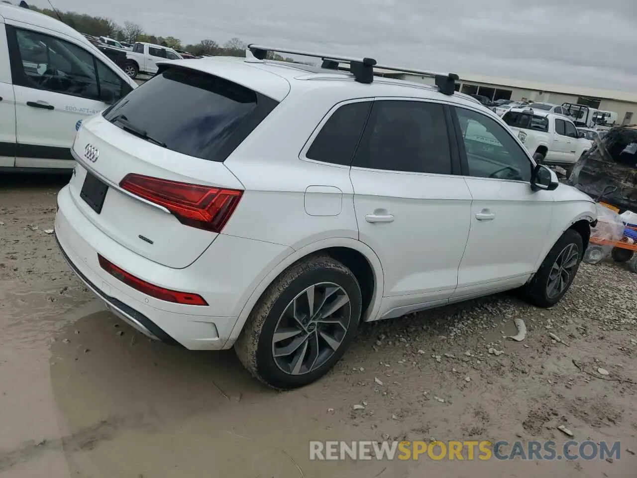 3 Photograph of a damaged car WA1AAAFY4M2003735 AUDI Q5 2021