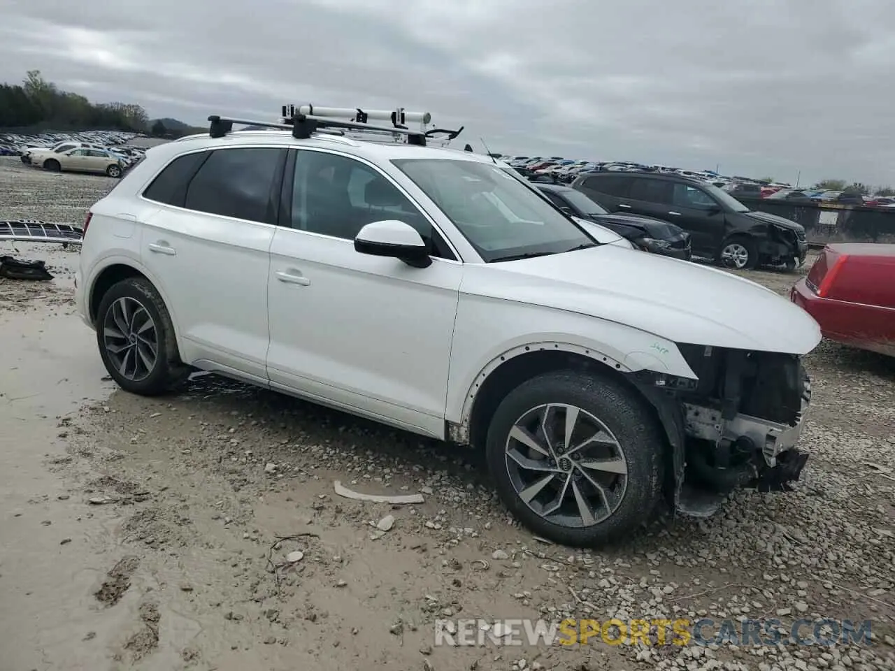 4 Photograph of a damaged car WA1AAAFY4M2003735 AUDI Q5 2021
