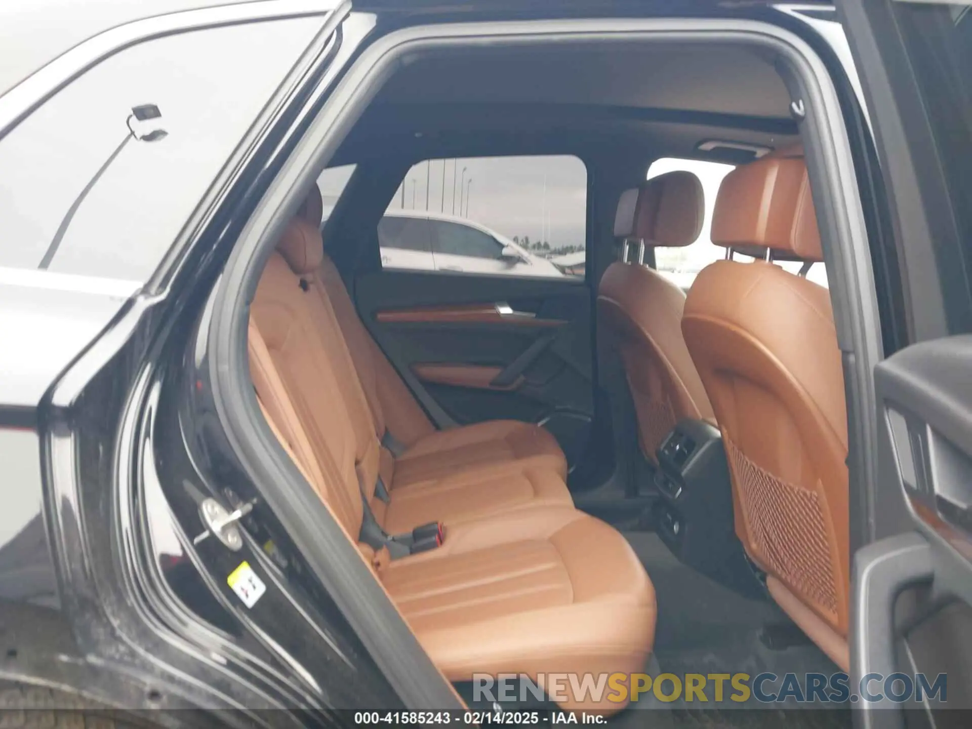 8 Photograph of a damaged car WA1AAAFY4M2115693 AUDI Q5 2021