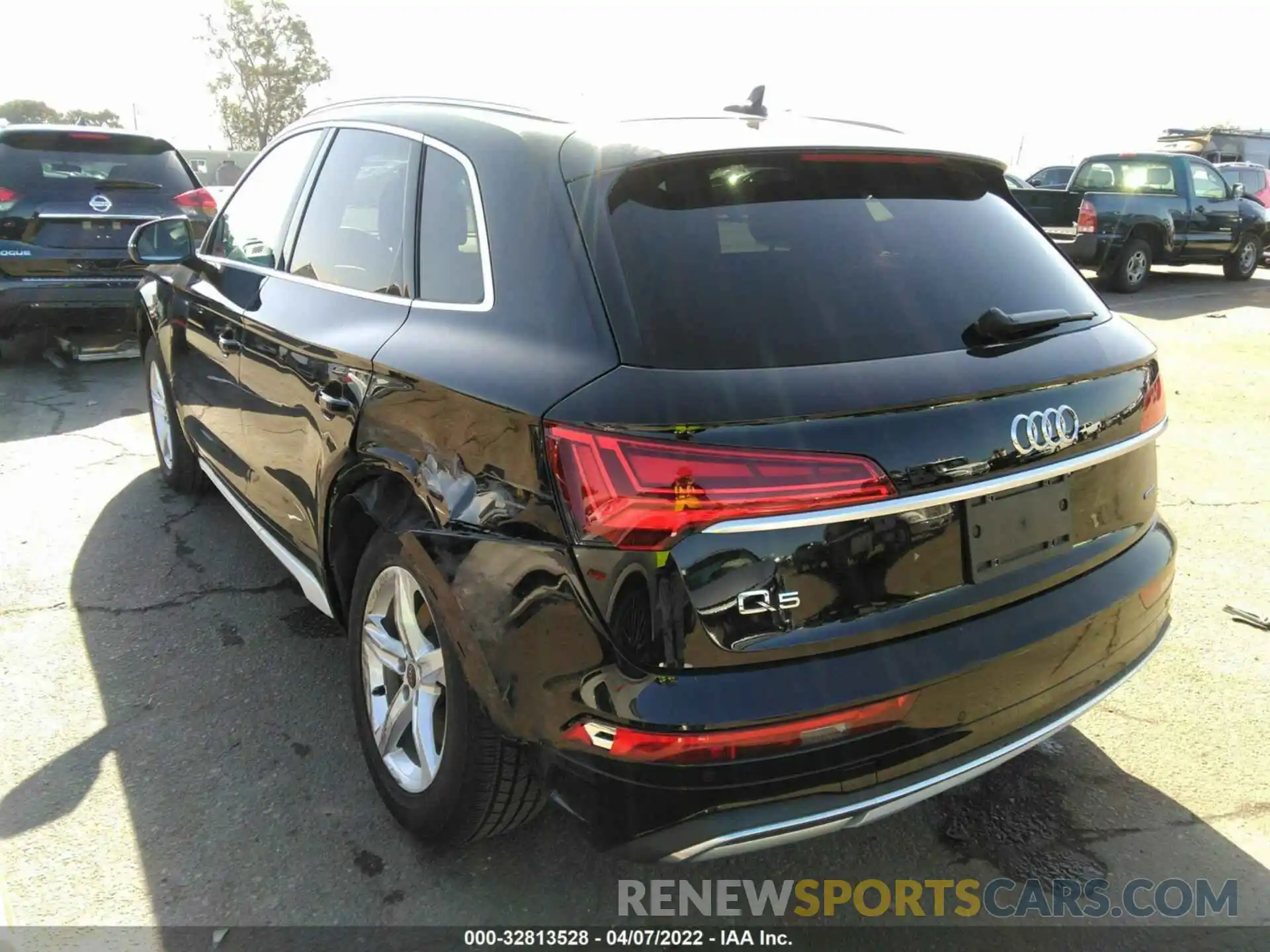 3 Photograph of a damaged car WA1AAAFY4M2125981 AUDI Q5 2021