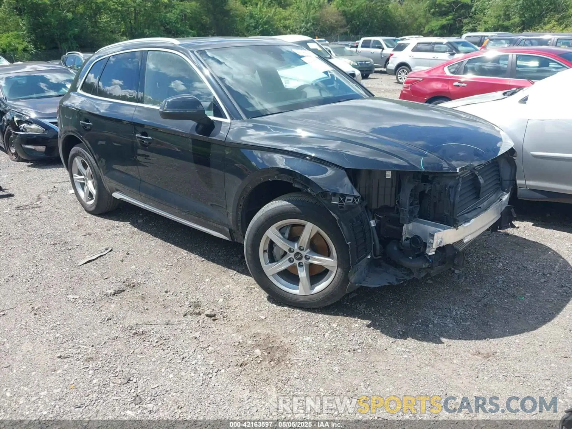 1 Photograph of a damaged car WA1AAAFY5M2087242 AUDI Q5 2021