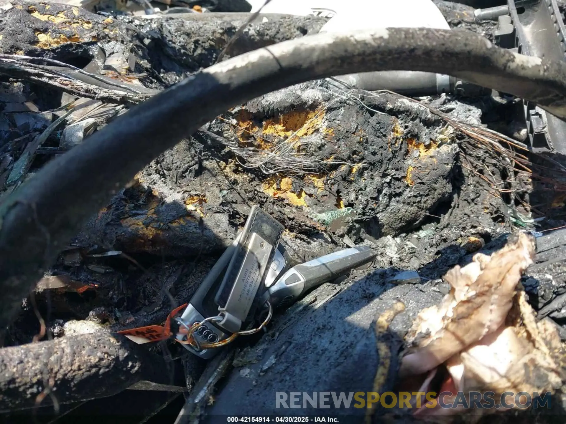 7 Photograph of a damaged car WA1AAAFY5M2110311 AUDI Q5 2021