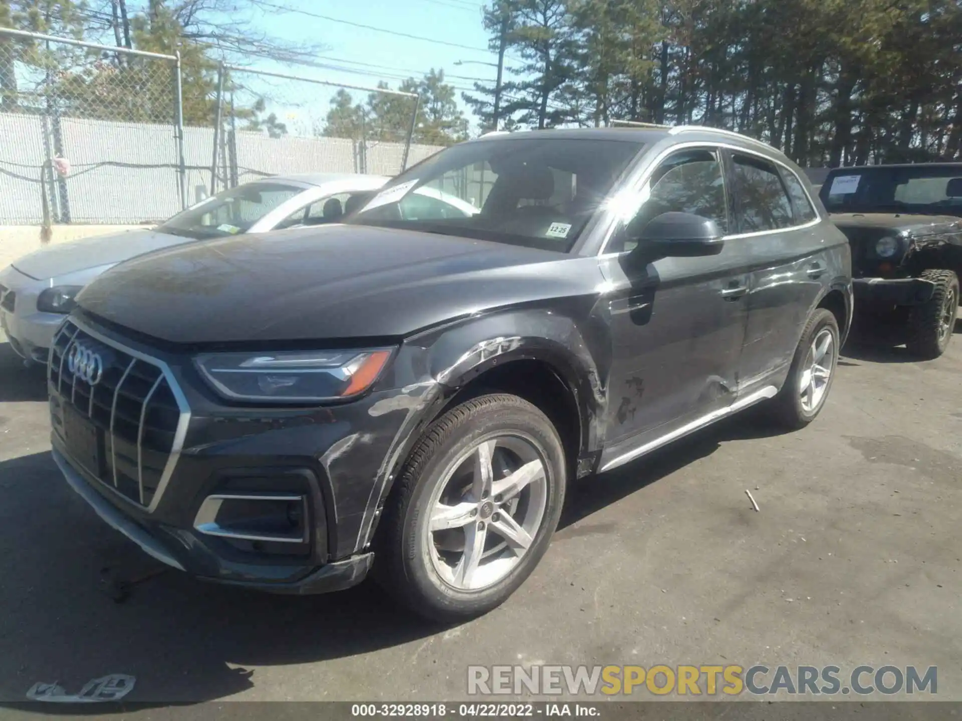 2 Photograph of a damaged car WA1AAAFY6M2020018 AUDI Q5 2021