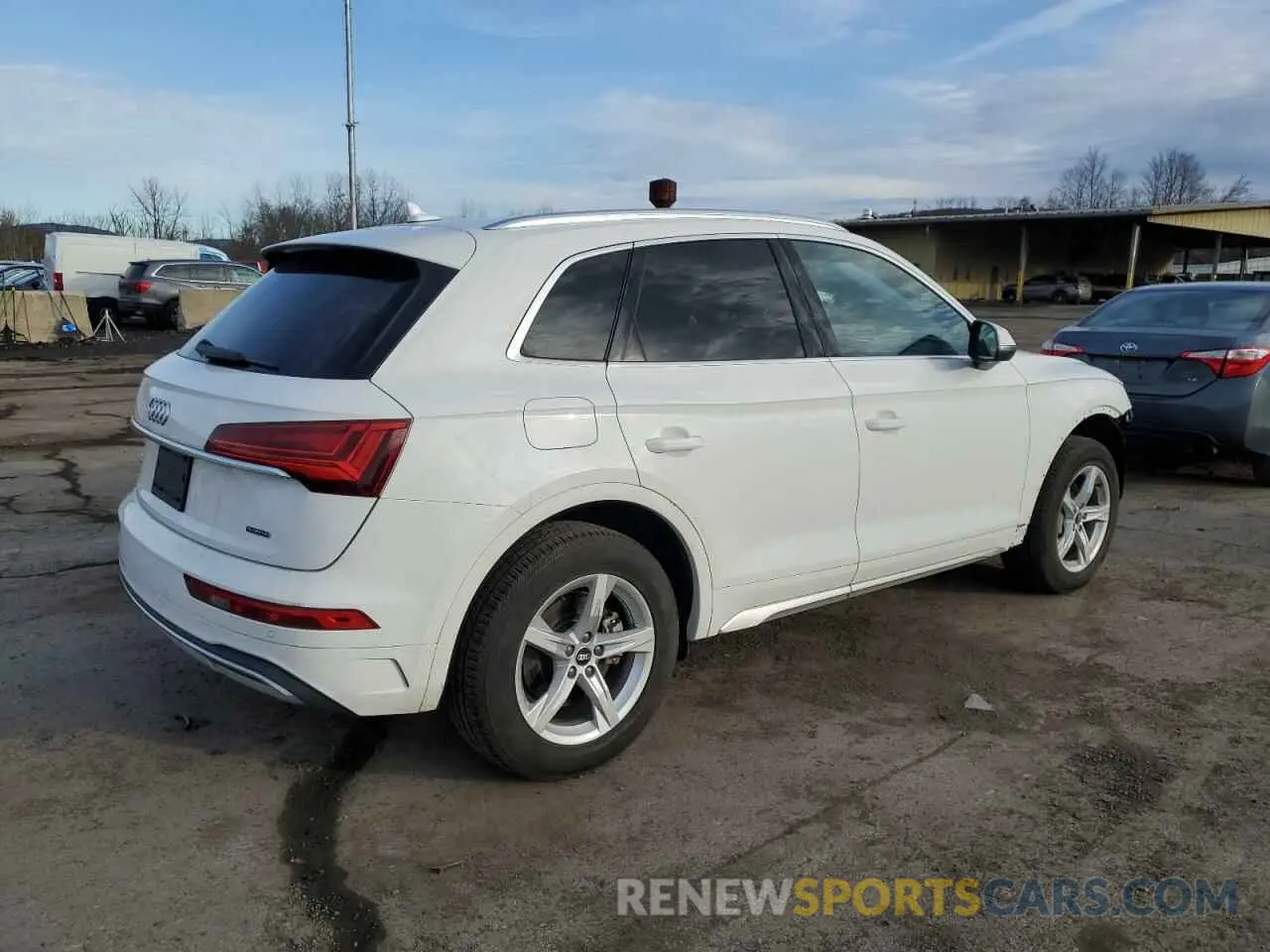 3 Photograph of a damaged car WA1AAAFY6M2111385 AUDI Q5 2021
