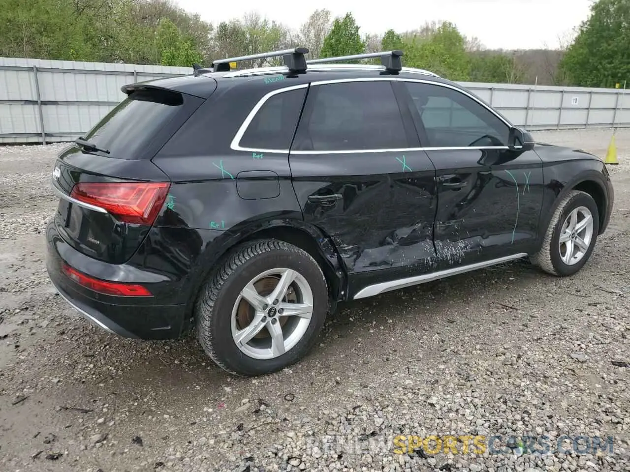 3 Photograph of a damaged car WA1AAAFY6M2117414 AUDI Q5 2021