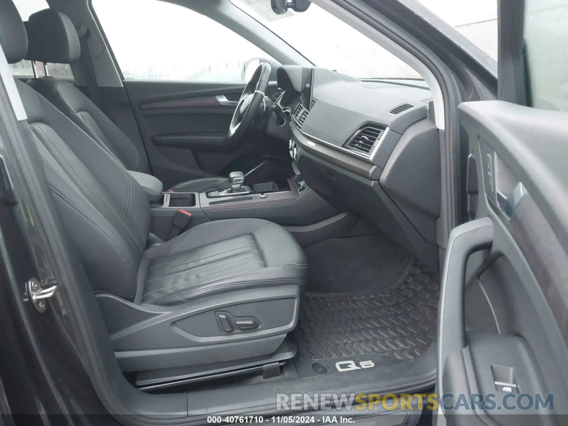 5 Photograph of a damaged car WA1AAAFY6M2127909 AUDI Q5 2021
