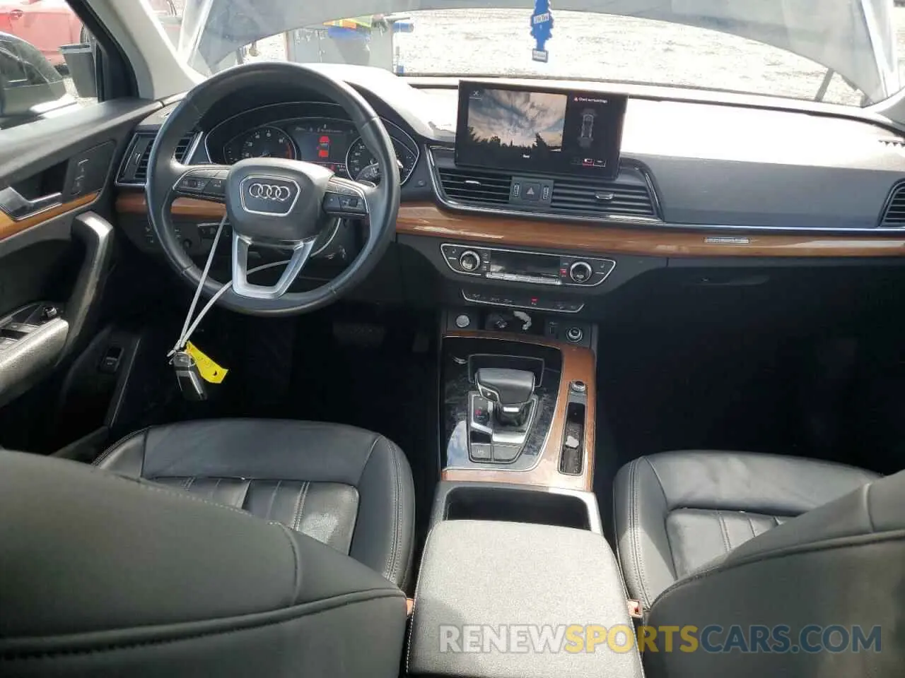 8 Photograph of a damaged car WA1AAAFY7M2003373 AUDI Q5 2021