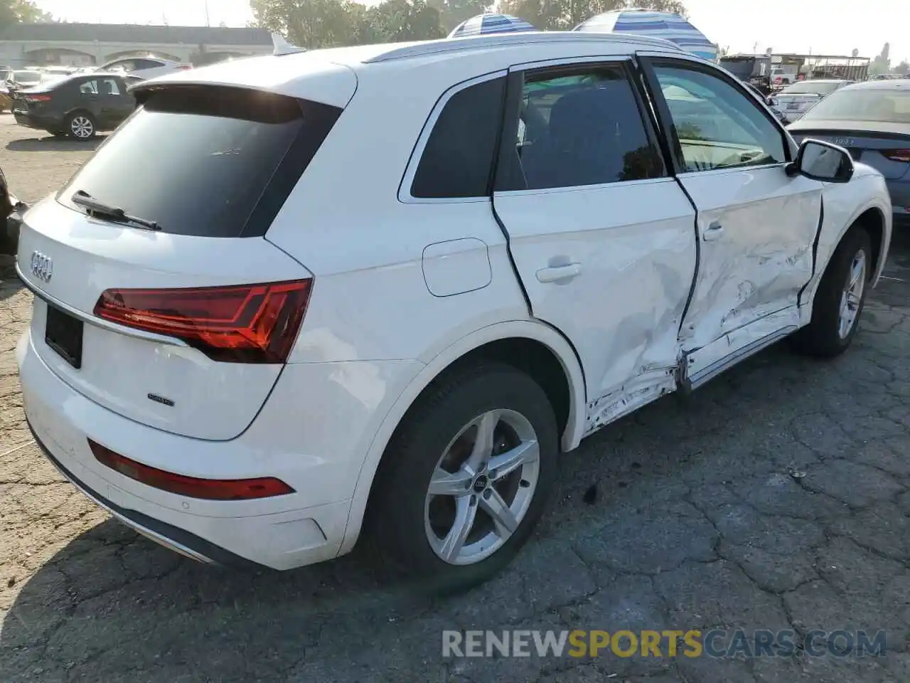 3 Photograph of a damaged car WA1AAAFY7M2051438 AUDI Q5 2021