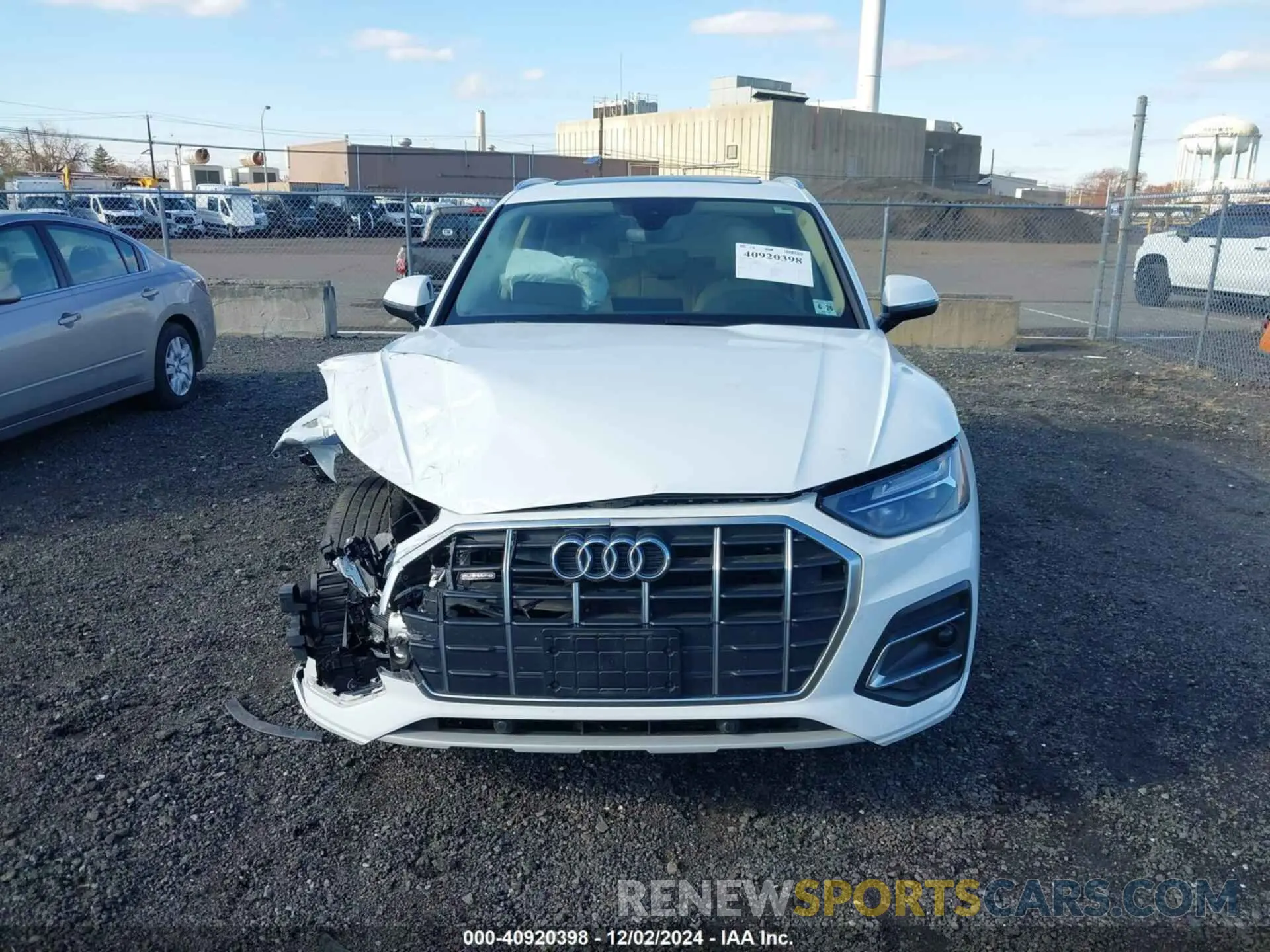 12 Photograph of a damaged car WA1AAAFY7M2091647 AUDI Q5 2021