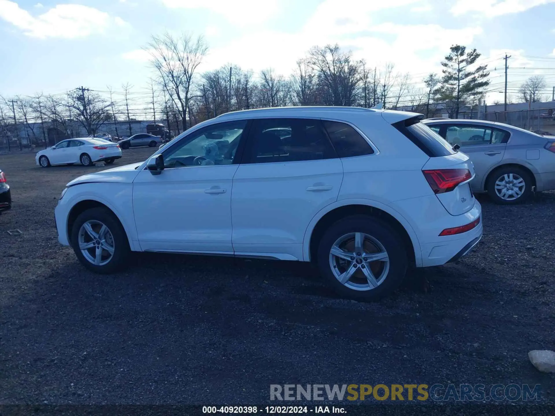 14 Photograph of a damaged car WA1AAAFY7M2091647 AUDI Q5 2021
