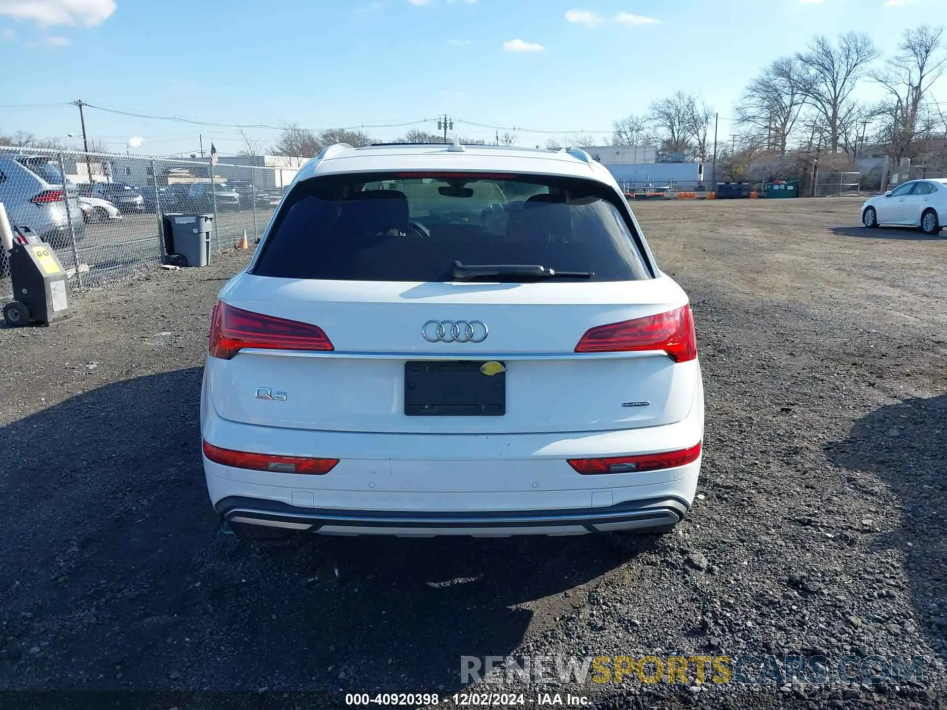 16 Photograph of a damaged car WA1AAAFY7M2091647 AUDI Q5 2021