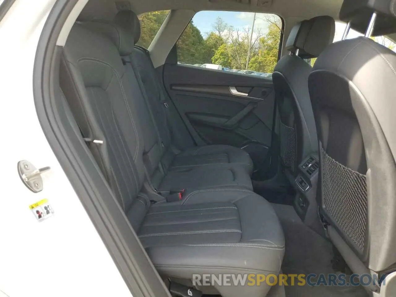 11 Photograph of a damaged car WA1AAAFY7M2125960 AUDI Q5 2021