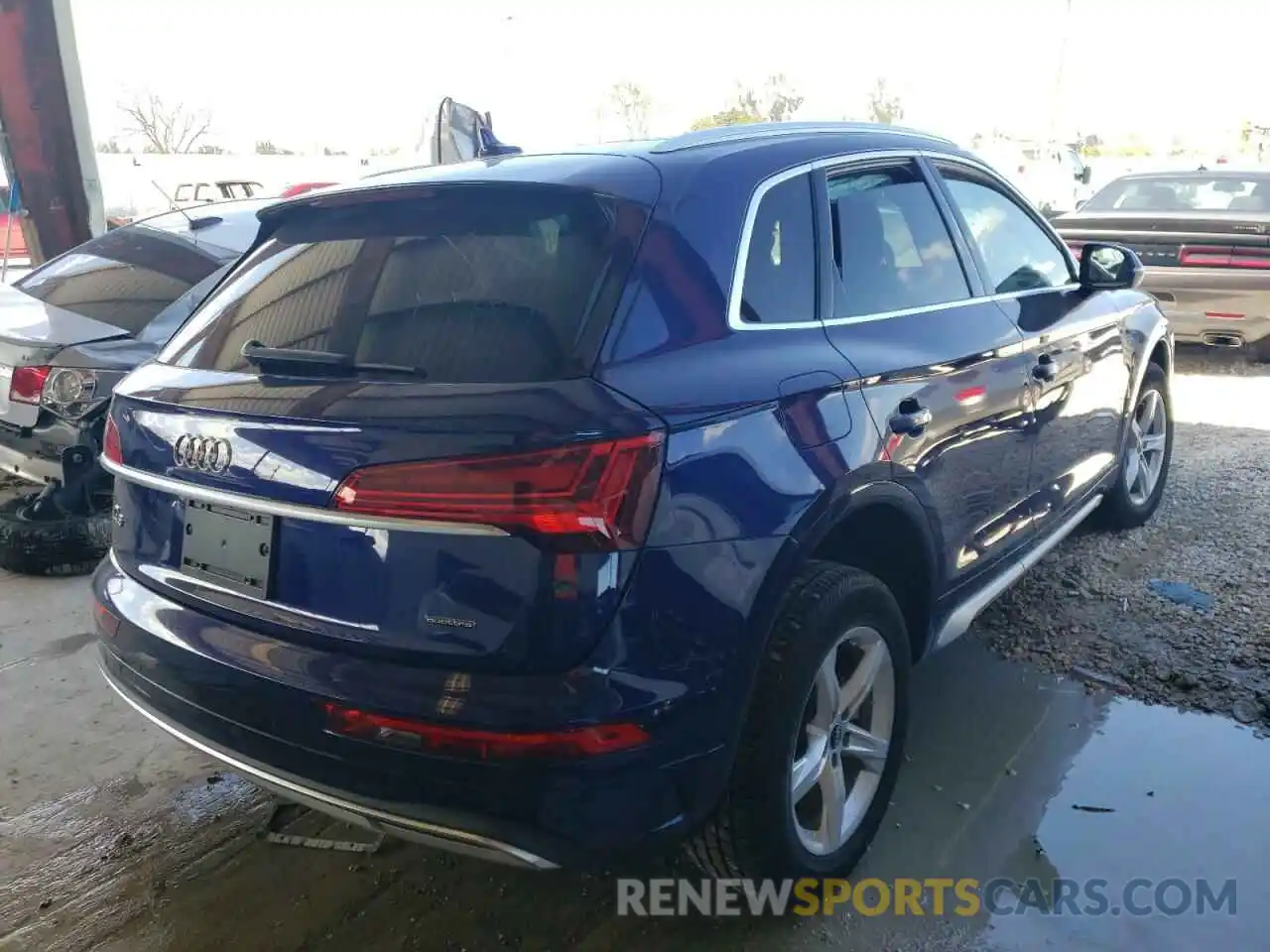 4 Photograph of a damaged car WA1AAAFY8M2102350 AUDI Q5 2021