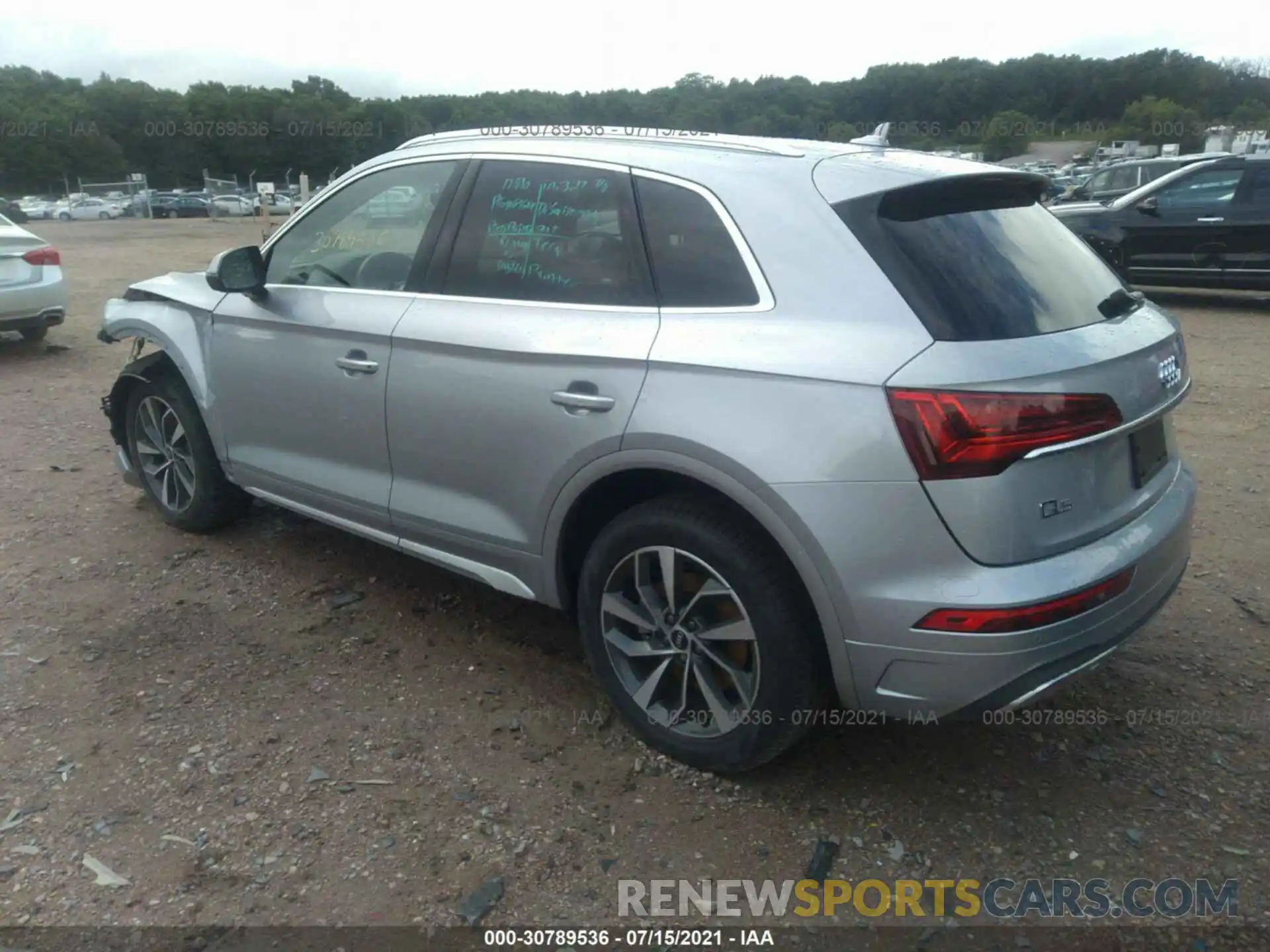 3 Photograph of a damaged car WA1AAAFY9M2007649 AUDI Q5 2021